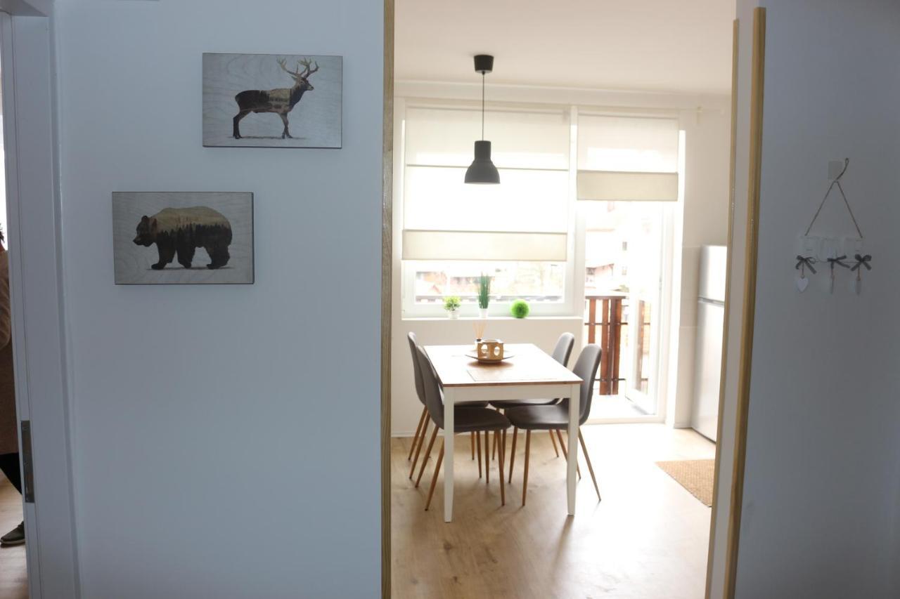 Studio Apartman Tajci Apartment สลูน ภายนอก รูปภาพ