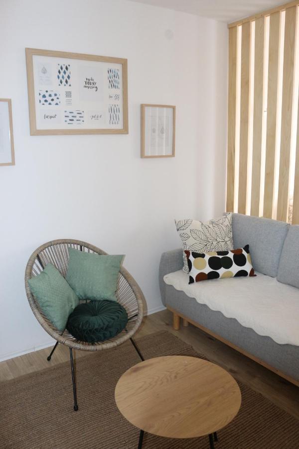 Studio Apartman Tajci Apartment สลูน ภายนอก รูปภาพ